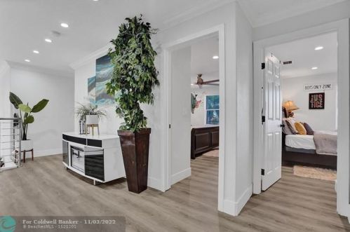 3591 177th Ave, Hollywood FL  33029-1666 exterior