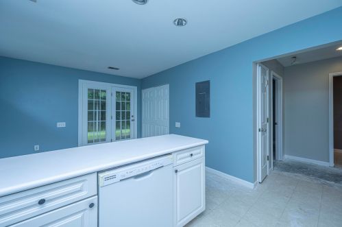 3236 Queensgate Way, Mount Pleasant SC  29466-6989 exterior