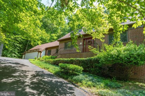 11669 Howitzer Ln, Woodbridge, VA 22192-5762