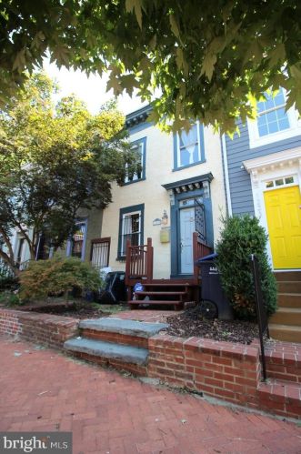 1225 4th St, Washington DC  20024-2307 exterior