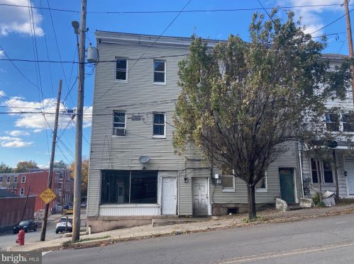 400 Norwegian St, Primrose, PA 17901-2935