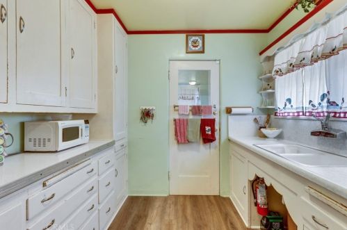 6017 Kauffman Ave, Temple City CA  91780-1742 exterior