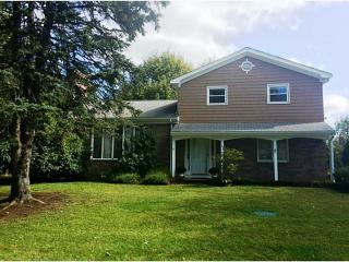 738 Cornell Rd, Tiverton, RI 02878-3200