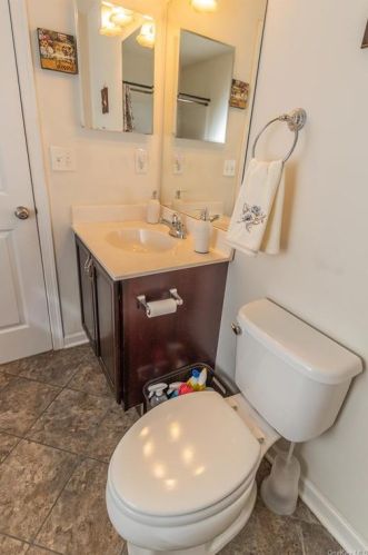 1214 Hustis Dr, Fishkill NY  12524-4968 exterior