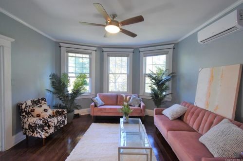 715 Gramatan Ave, Mount Vernon, NY 10552-1011