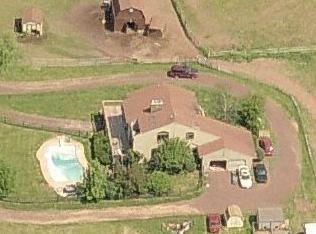 291 Twin Oaks Dr, Perkasie, PA 18944-4194
