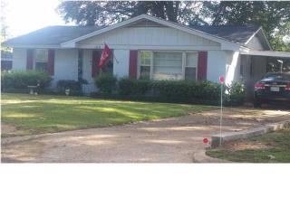 100 Salem Dr, Montgomery, AL 36109-2744