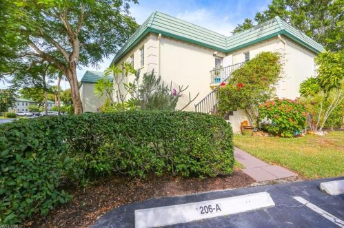 206 Bobolink Way, Naples FL  34105-2656 exterior