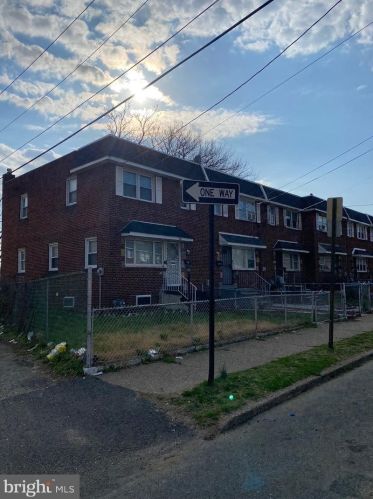 367 Raritan St, Camden NJ  08105-2037 exterior