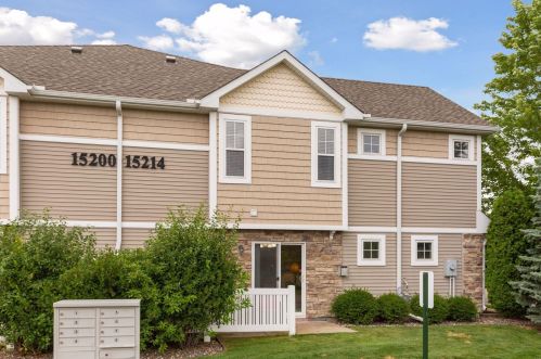 15214 60th Ave, Minneapolis MN  55446-4542 exterior