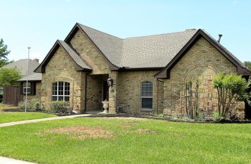 2601 Banner Elk Cir, Plano TX  75025-2114 exterior
