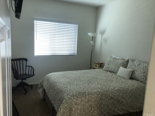 16252 Gibson St, Victorville CA  92394-2517 exterior