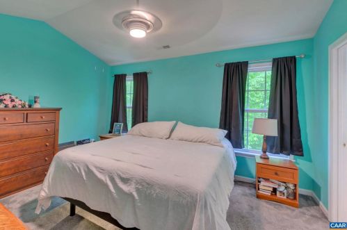 3 Watts Cir, Bybee VA  22963-2051 exterior
