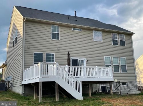 7 Ivy Spring Ln, Fredericksburg VA  22406-8205 exterior