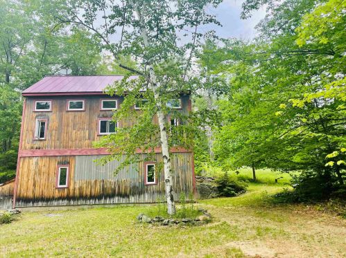 14 Sumner Way, New Hampton, NH 03256-4325