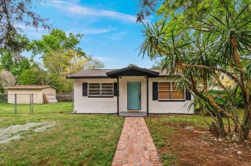 620 Gerard Ave, Orlando, FL 32825-8120