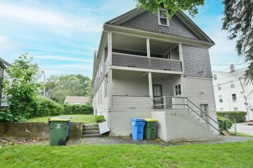 79 Seymour St, Waterbury CT  06708-3731 exterior