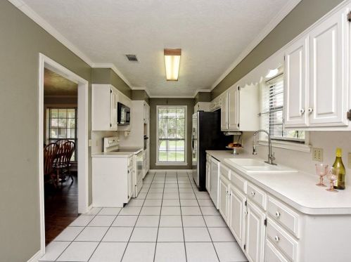 405 Rockmoor Dr, Georgetown TX 78628-8841 exterior