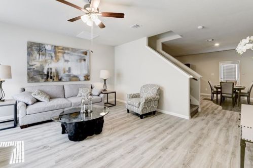 317 Cobb St, Texas City, TX 77591-3817