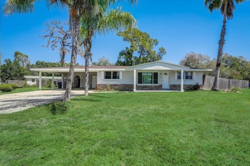 233 College Ave, Ruskin, FL 33570-4535