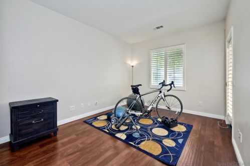 2710 Cyn Ave, San Diego CA 92123-5428 exterior