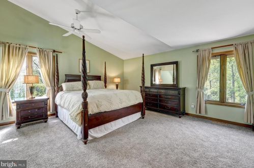 813 Marlboro Spring Rd, Kennett Sq PA  19348-1313 exterior