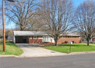 650 Highland Park Dr, Eden NC  27288-4939 exterior