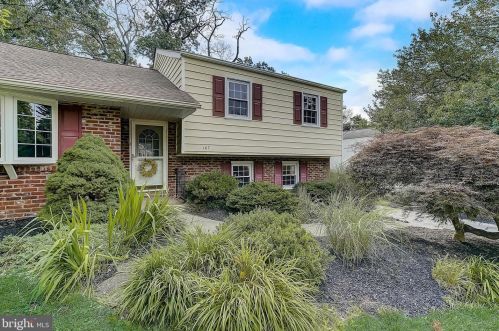 107 Bartholomew Rd, Berwyn PA  19312-1604 exterior