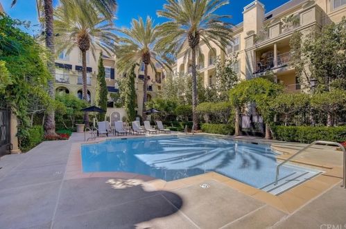 2403 Watermarke Pl, Irvine CA  92612-7690 exterior