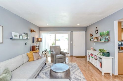 23223 Sesame St, Torrance, CA 90502-3098
