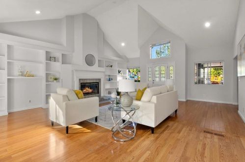 961 Selby Ln, San Jose CA  95127-1151 exterior