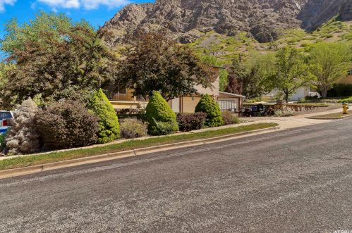1486 3rd St, Ogden, UT 84404-6827