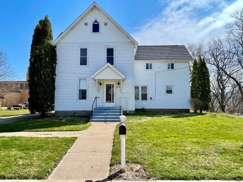 16776 7th St, Centerville, WI 54630-7112