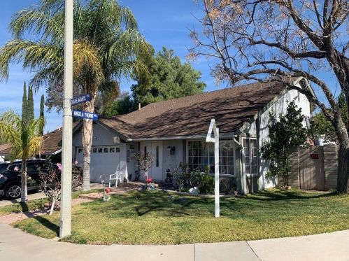 27544 Diane Marie Cir, Santa Clarita, CA 91350-1779