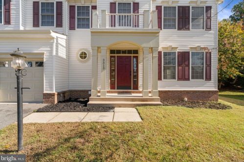 3313 Lady Catherine Cir, Triangle VA  22172-2331 exterior