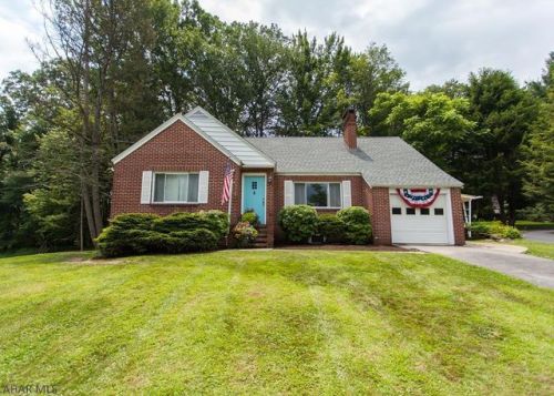 907 Highland Dr, Birmingham, PA 16686-1909