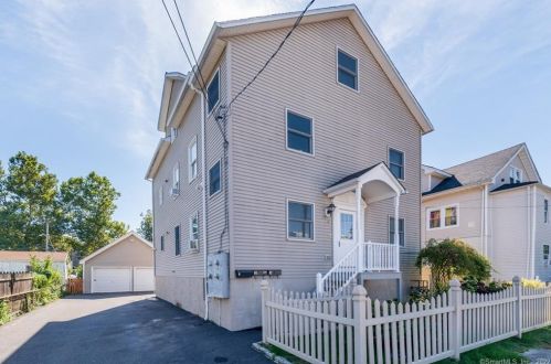 59 Harbor St, Stamford, CT 06902-7305