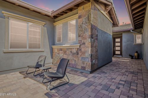 5761 Fawn Ave, Gilbert AZ  85298-0849 exterior