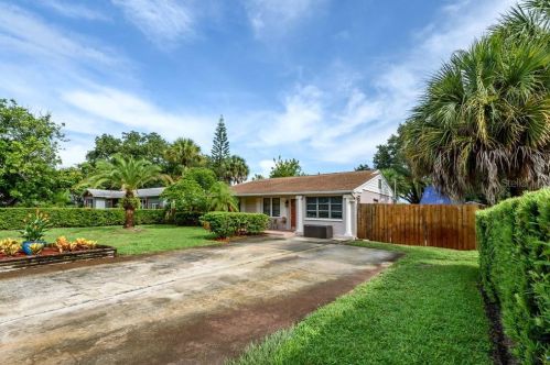 6539 4th Ave, Saint Petersburg, FL 33710-7725