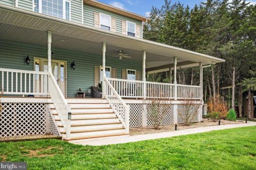 3098 Hamburg Rd, Edinburg VA  22824-3093 exterior