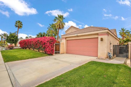 45510 Desert Fox Dr, La Quinta CA  92253-4216 exterior