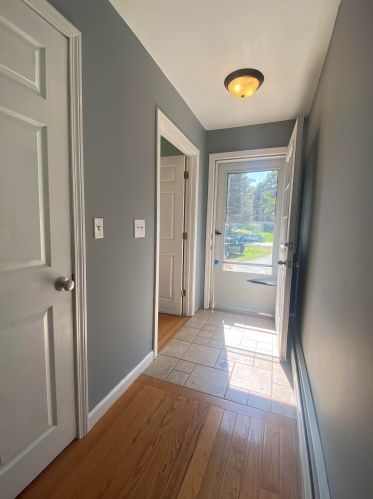 208 Lawrence Rd, Salem NH  03079-3905 exterior