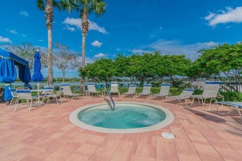 16234 Amethyst Key Dr, Wimauma FL  33598-4028 exterior