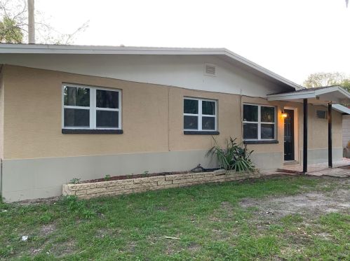 422 Lockhart St, Daytona Beach, FL 32114-4722