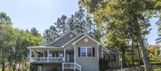 218 Seminole Cir, Loudon, TN 37774-2148