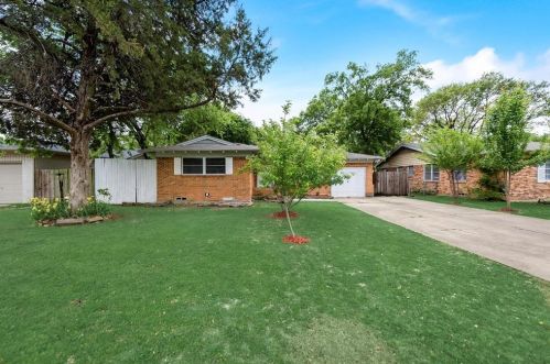 615 Belt Line Rd, Richardson TX  75080-6114 exterior