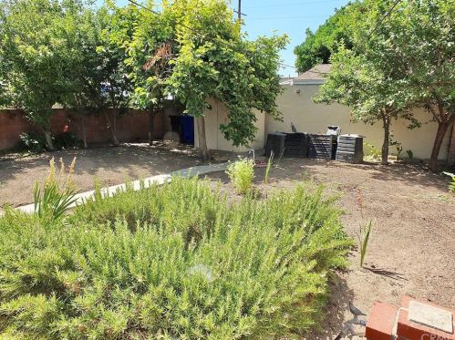 2610 Kansas Ave, South Gate CA 90280-4021 exterior