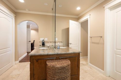 9918 Poppy Hills Dr, Valley Home CA 95361-9617 exterior