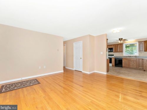 524 Brooke St, Charles Town WV  25414-1106 exterior