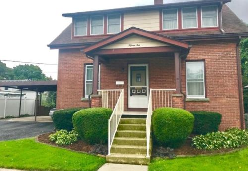 1510 Madison St, Sandusky, OH 44870-2100